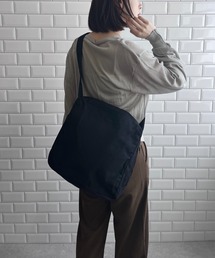 ビッグキャンバスショルダーバッグ A4収納