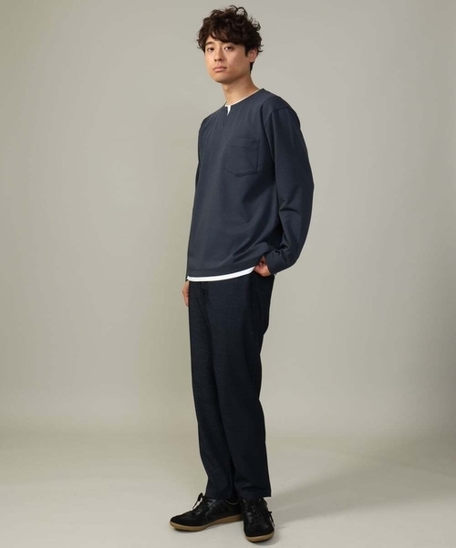 a.v.v(アーヴェヴェ)の「【きれいめで楽チン】キーネックフェイクレイヤードセミワイドカットソー(Tシャツ/カットソー・メンズ・ネイビー/ブラック/ボルドー・48/50/46/44)」の15枚目の写真