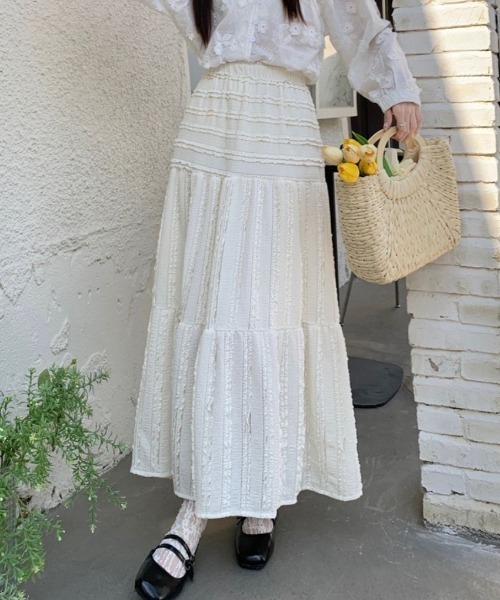 Achic(アシック)の「切り替えレースフレアロング丈スカート(スカート・レディース・ホワイト/アイボリー/ブラック・M)」の12枚目の写真