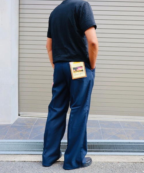 IO(イオ)(イオ)の「Wrangler/ラングラー WRANCHER/ランチャー センタープレス W1190きれいめスラックス フレアードレスパンツ(レングス74㎝)速乾梅雨にも◎(スラックス・メンズ・ブラウン/ブラック/ベージュ/ネイビー・SMALL/MEDIUM/LARGE/X-LARGE)」の4枚目の写真