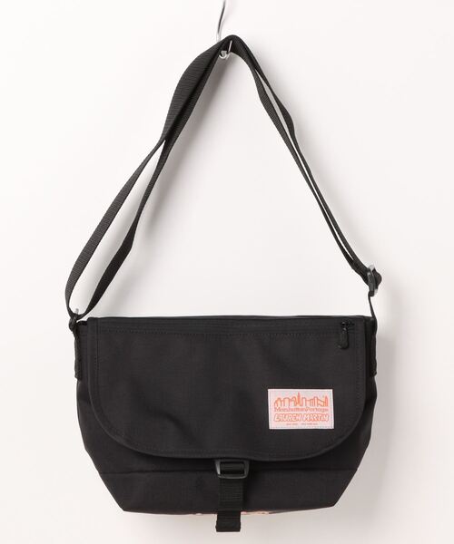 Manhattan Portage(マンハッタンポーテージ)の「Nylon Messenger Bag JR Flap Zipper Pocket Vinyl Lining Lauren Martin(メッセンジャーバッグ・メンズ・ブラック・SMALL)」の18枚目の写真