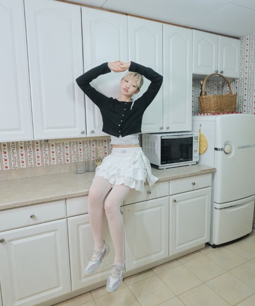 Smyeon（スミョン）の「Long sleeve sheer cardigan/ロングスリーブカットカーディガン（カーディガン/ボレロ・レディース・グレー/ライトブルー/ブラック・FREE）」の15枚目の写真