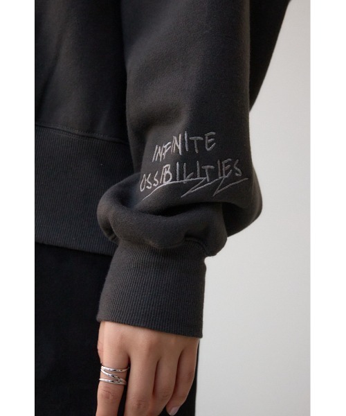 AZUL by moussy(アズールバイマウジー)の「ランダムロゴウラケトップス(スウェット・レディース・オフホワイト/チャコールグレー・FREE)」の11枚目の写真