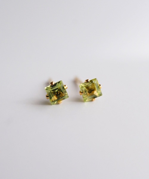 CERCA(チェルカ)の「SARINOHANA/天然石スクエアピアス/サージカルステンレス(ピアス(両耳用)・レディース・B/C/D/E/A・FREE)」の2枚目の写真