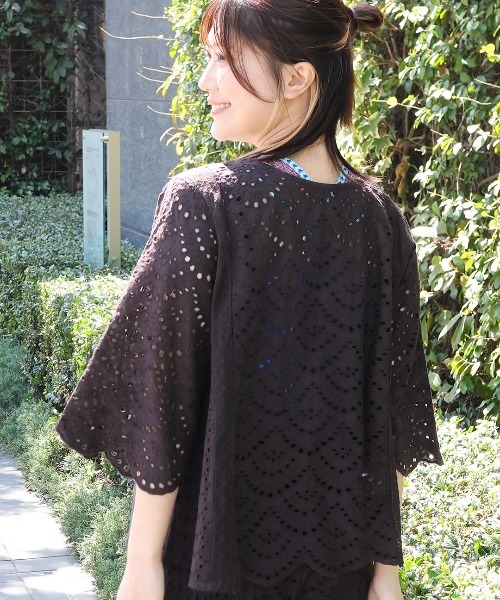 チチカカ（チチカカ）の「Shanti Shanti リカーモ2WAYプルオーバー【WEB限定】（シャツ/ブラウス・レディース・ブルー/チャコールグレー/オリーブ・FREE）」の6枚目の写真