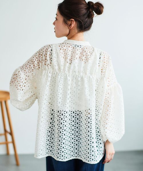 le.coeur blanc（ルクールブラン）の「TORRAZZO DONNA 別注レースブラウス（シャツ/ブラウス・レディース・ホワイト/ブラック・38）」の11枚目の写真