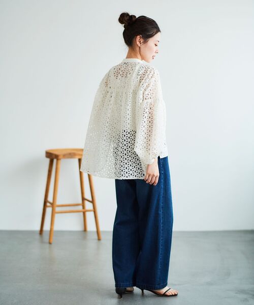 le.coeur blanc（ルクールブラン）の「TORRAZZO DONNA 別注レースブラウス（シャツ/ブラウス・レディース・ホワイト/ブラック・38）」の3枚目の写真