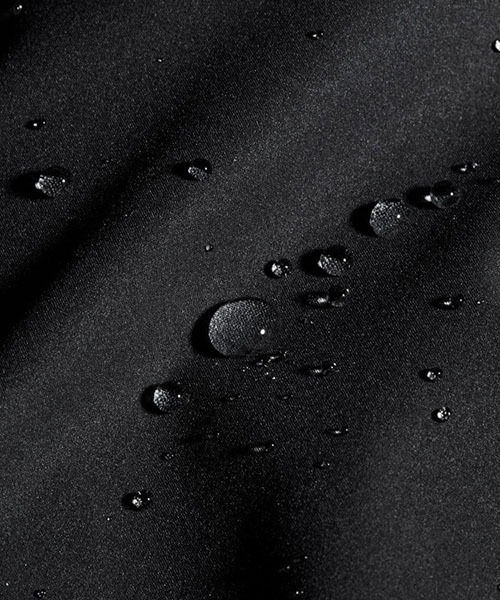 Mammut（マムート）の「グラナイト ソフトシェル フーデッド ジャケット アジアンフィット ウィメン / GRANITE SO Hooded Jacket AF Women（マウンテンパーカー・レディース・ブラック・SMALL/MEDIUM/LARGE）」の10枚目の写真