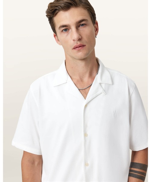 ALLSAINTS(オールセインツ)の「HUDSON RELAXED FIT RAMSKULL SHIRT | HUDSON リラックス フィット ラムスカル シャツ(シャツ/ブラウス・メンズ・ホワイト系その他・S/M/L/XL/XS)」の2枚目の写真