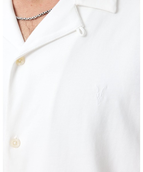 ALLSAINTS(オールセインツ)の「HUDSON RELAXED FIT RAMSKULL SHIRT | HUDSON リラックス フィット ラムスカル シャツ(シャツ/ブラウス・メンズ・ホワイト系その他・S/M/L/XL/XS)」の4枚目の写真