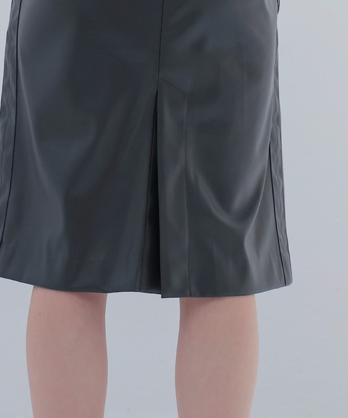 DRESSLAVE（ドレスレイブ）の「drawstring smooth leather like skirt(ドローストリングスムースレザーライクスカート)（スカート・レディース・ブラウン/グレー・38）」の7枚目の写真
