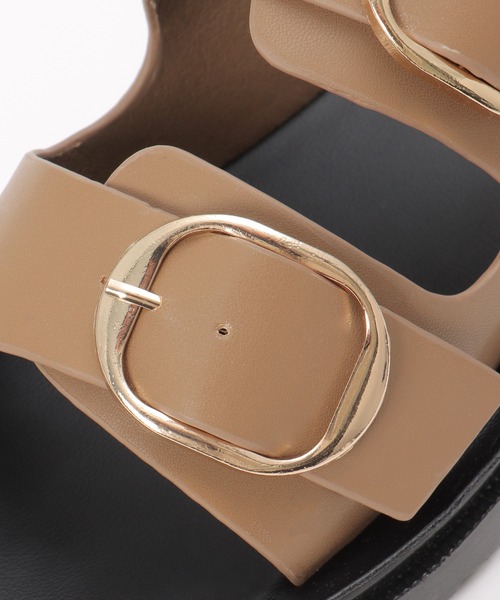 ikka（イッカ）の「ダブルバックル付きベルトサンダル（サンダル・レディース・ブラック/オートミール・M/L）」の7枚目の写真