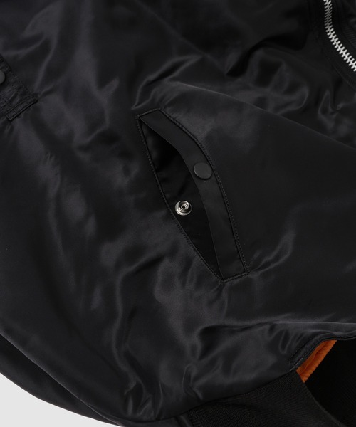 ANREALAGE(アンリアレイジ)の「BALL MA-1(NYLON)(MA-1・メンズ・カーキ/ブラック・48/46/38)」の10枚目の写真