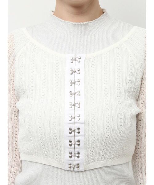 dazzlin(ダズリン)の「レースホックショートカーデ(カーディガン/ボレロ・レディース・ブラック/オフホワイト/イエロー/グリーン/ネイビー・FREE)」の12枚目の写真