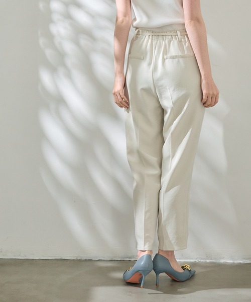 12Twelve Agenda(トゥエルブ アジェンダ)の「ウォッシャブルテーパードパンツ(その他パンツ・レディース・アイボリー/グレイッシュベージュ/チャコールグレー・S/M)」の5枚目の写真