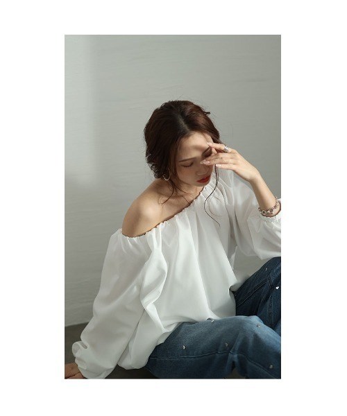 Sawa a la mode(サワアラモード)の「ブロードオフショルバルーンブラウス(シャツ/ブラウス・レディース・オフホワイト/ブラック/ピンク・FREE)」の11枚目の写真