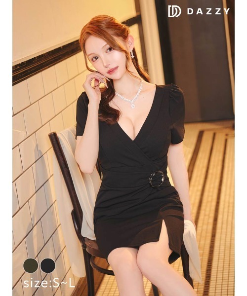DAZZY（デイジー）の「カシュクール ラップリング 半袖 スリットタイトミニドレス（ドレス・レディース・ブラック/モスグリーン・S/M/L）」の2枚目の写真