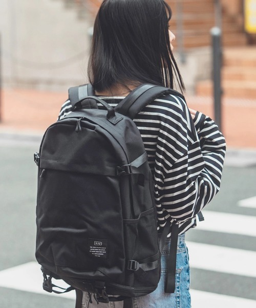 KiU（キウ）の「KiU/キウ　600D BACKPACK（バックパック/リュック・メンズ・ダークグリーン/その他2/ブラック/オリーブ/ネイビー・FREE）」の2枚目の写真