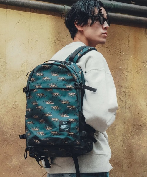KiU（キウ）の「KiU/キウ　600D BACKPACK（バックパック/リュック・メンズ・ダークグリーン/その他2/ブラック/オリーブ/ネイビー・FREE）」の3枚目の写真