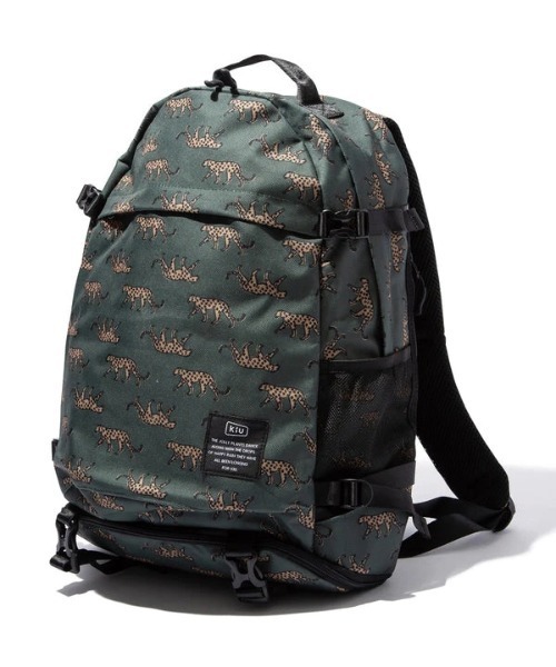 KiU（キウ）の「KiU/キウ　600D BACKPACK（バックパック/リュック・メンズ・ダークグリーン/その他2/ブラック/オリーブ/ネイビー・FREE）」の17枚目の写真