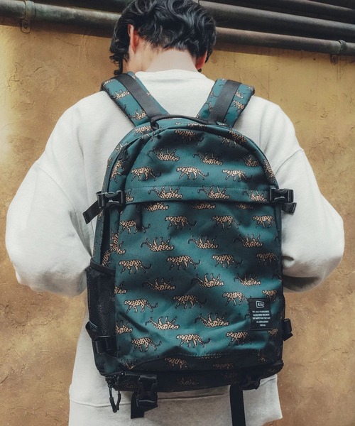 KiU（キウ）の「KiU/キウ　600D BACKPACK（バックパック/リュック・メンズ・ダークグリーン/その他2/ブラック/オリーブ/ネイビー・FREE）」の19枚目の写真