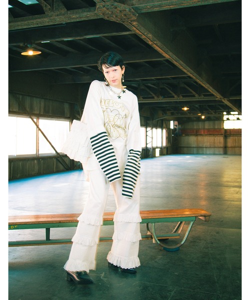 Little sunny bite(リトルサニーバイト)の「fake layered long tee(Tシャツ/カットソー・レディース・ブラック/ホワイト/ピンク・SMALL/MEDIUM)」の4枚目の写真