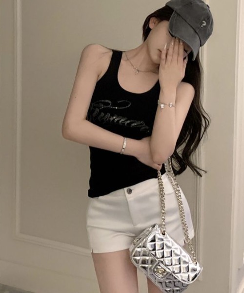 lilful（リルフル）の「筆記体ラインストーンロゴ レタリングタンクトップ（タンクトップ・レディース・ホワイト/ブラック/グレー・S/M）」の7枚目の写真