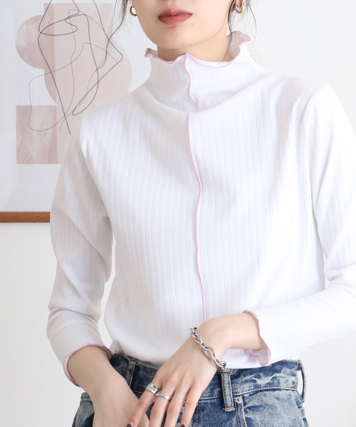EGLANTINE(エグランティーヌ)の「EGLANTINE 配色メロウトップス 長袖カットソー(Tシャツ/カットソー・レディース・オフホワイト/ライトグレー/ネイビー/サックスブルー/グレイッシュベージュ・40)」の7枚目の写真
