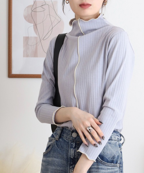 EGLANTINE(エグランティーヌ)の「EGLANTINE 配色メロウトップス 長袖カットソー(Tシャツ/カットソー・レディース・オフホワイト/ライトグレー/ネイビー/サックスブルー/グレイッシュベージュ・40)」の11枚目の写真