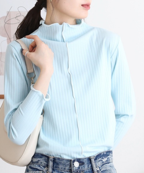 EGLANTINE(エグランティーヌ)の「EGLANTINE 配色メロウトップス 長袖カットソー(Tシャツ/カットソー・レディース・オフホワイト/ライトグレー/ネイビー/サックスブルー/グレイッシュベージュ・40)」の19枚目の写真