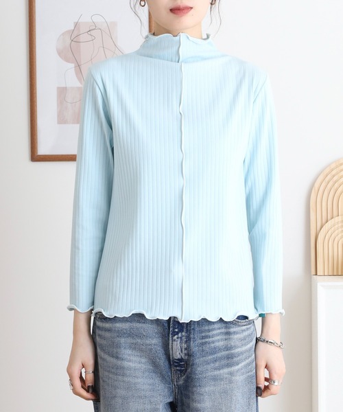 EGLANTINE(エグランティーヌ)の「EGLANTINE 配色メロウトップス 長袖カットソー(Tシャツ/カットソー・レディース・オフホワイト/ライトグレー/ネイビー/サックスブルー/グレイッシュベージュ・40)」の22枚目の写真