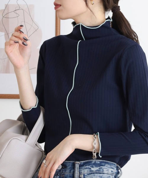 EGLANTINE(エグランティーヌ)の「EGLANTINE 配色メロウトップス 長袖カットソー(Tシャツ/カットソー・レディース・オフホワイト/ライトグレー/ネイビー/サックスブルー/グレイッシュベージュ・40)」の16枚目の写真