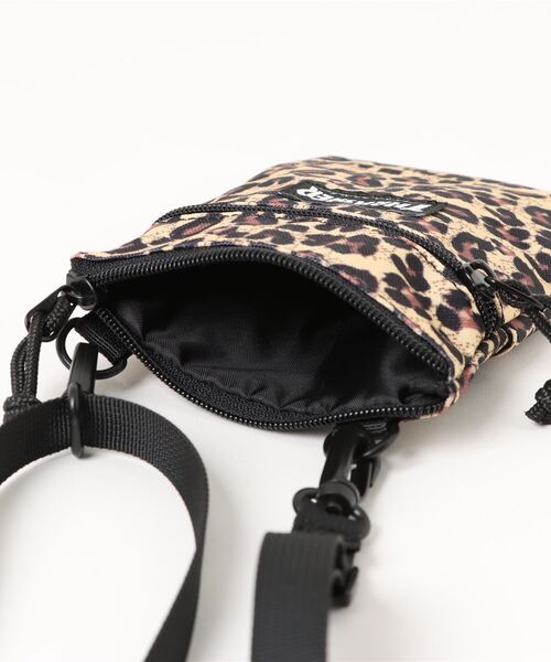 THRASHER(スラッシャー)の「Shoulder Pouch / ショルダーバッグ(ショルダーバッグ・メンズ・レオパード/ブラック系その他2/ブラック系その他・FREE)」の7枚目の写真