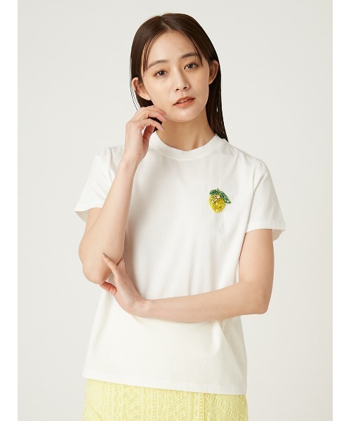 VALENTINOのTシャツ♪ ★ エンブロイダリーTシャツ★ valentino 24ss フラワーエンブロイダリーtシャツ