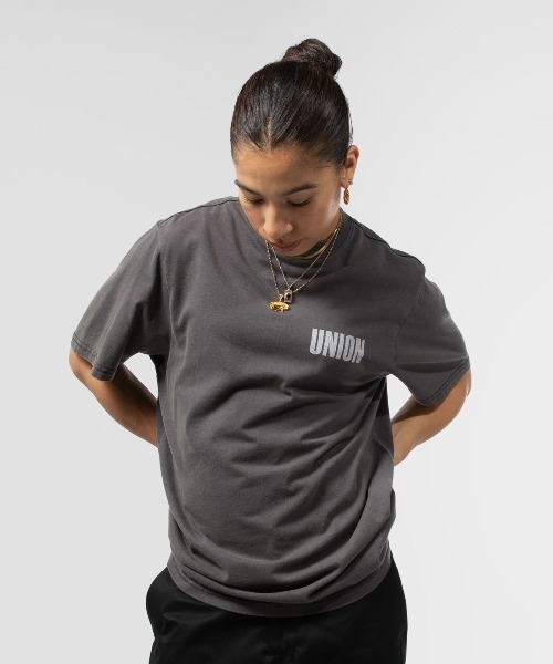 UNION(UNION TOKYO)(ユニオン)の「UNION TOKYO EMBLEM TEE ユニオントーキョー(Tシャツ/カットソー・メンズ・ブラック/ホワイト系その他・SMALL/MEDIUM/LARGE/X-LARGE/XX-LARGE)」の18枚目の写真