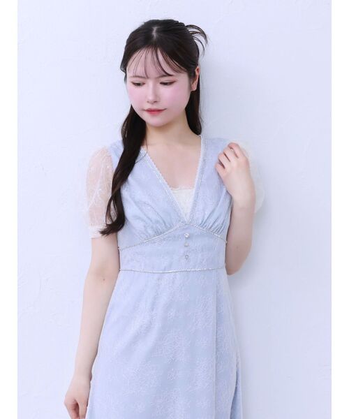EATME（イートミー）の「Vネックレースワンピース（ワンピース・レディース・ブルー/アイボリー/その他1・MEDIUM/SMALL）」の11枚目の写真