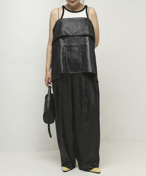 Firsthand（ファーストハンド）の「Firsthand/ファーストハンド チンツ加工 バックオープン キャミソールトップス / スパゲッティストラップ（キャミソール・レディース・ワイン/ブラック/ブラウン・FREE）」の16枚目の写真