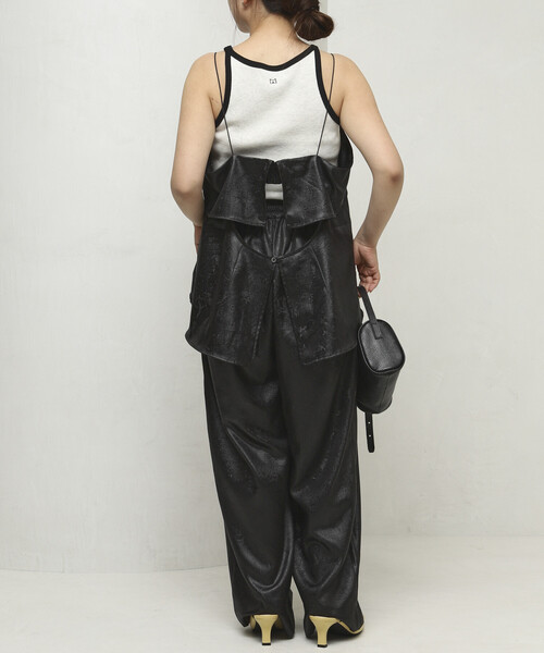 Firsthand（ファーストハンド）の「Firsthand/ファーストハンド チンツ加工 バックオープン キャミソールトップス / スパゲッティストラップ（キャミソール・レディース・ワイン/ブラック/ブラウン・FREE）」の20枚目の写真