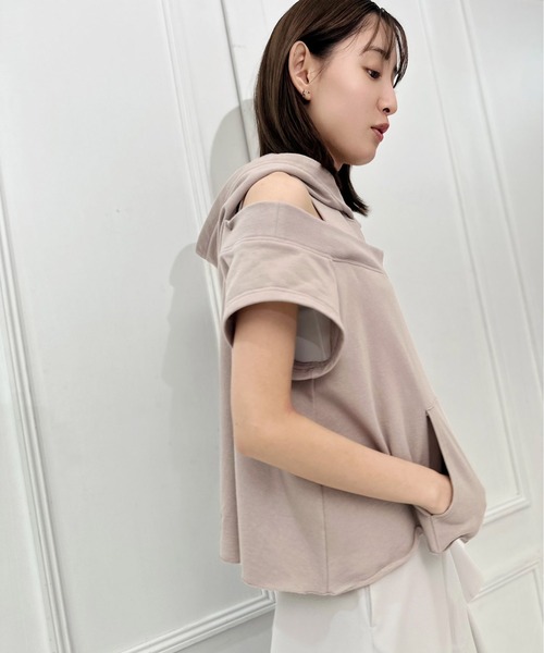 AVIE(アビィ)の「スリットデザインフーディプルオーバー(パーカー・レディース・トップグレー/モカ/ブラック・38)」の11枚目の写真