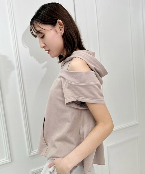 AVIE(アビィ)の「スリットデザインフーディプルオーバー(パーカー・レディース・トップグレー/モカ/ブラック・38)」の12枚目の写真