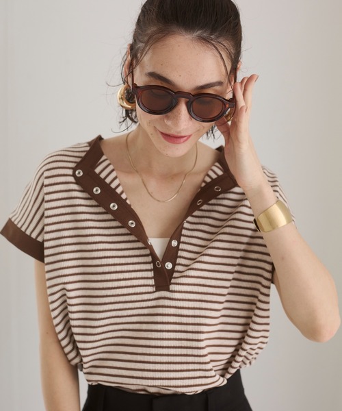 ANGIE(アンジー)の「ヘンリーネック フレンチスリーブ ワッフルT(Tシャツ/カットソー・レディース・チャコールグレー/ブラウン/杢グレー/オレンジ系その他/ブラウン系その他/アイボリー・FREE)」の5枚目の写真