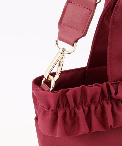 TOCCA(トッカ)の「FRILL GARLAND NYLONTOTE トートバッグ(トートバッグ・レディース・レッド系/ブラック系/ベージュ系・F)」の13枚目の写真