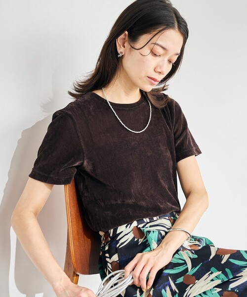 green label relaxing(グリーンレーベルリラクシング)の「シアー フロッキー Tシャツ(Tシャツ/カットソー・レディース・グレー/ダークグリーン/ブラック/ライトブルー/ダークブラウン・FREE)」の3枚目の写真