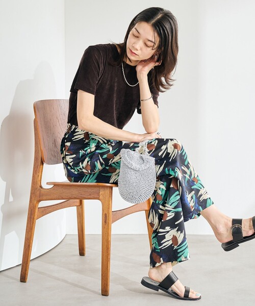 green label relaxing(グリーンレーベルリラクシング)の「シアー フロッキー Tシャツ(Tシャツ/カットソー・レディース・グレー/ダークグリーン/ブラック/ライトブルー/ダークブラウン・FREE)」の15枚目の写真