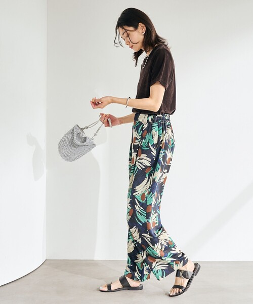 green label relaxing(グリーンレーベルリラクシング)の「シアー フロッキー Tシャツ(Tシャツ/カットソー・レディース・グレー/ダークグリーン/ブラック/ライトブルー/ダークブラウン・FREE)」の18枚目の写真