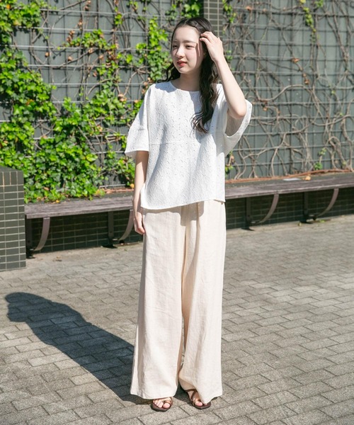 ITEMS URBANRESEARCH（アイテムズ アーバンリサーチ）の「バルーンスリーブレースプルオーバー（その他トップス・レディース・オフホワイト/ブラック・FREE）」の18枚目の写真