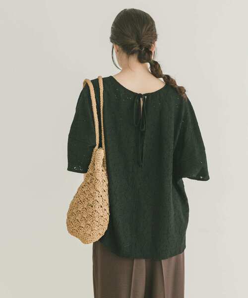 ITEMS URBANRESEARCH（アイテムズ アーバンリサーチ）の「バルーンスリーブレースプルオーバー（その他トップス・レディース・オフホワイト/ブラック・FREE）」の21枚目の写真