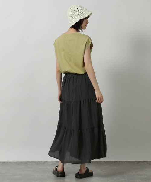 LAKOLE(ラコレ)の「サテンワッシャーティアードスカート / 499552(スカート・レディース・ブラック/ブラウン/アイボリー/マスタード・FREE)」の22枚目の写真