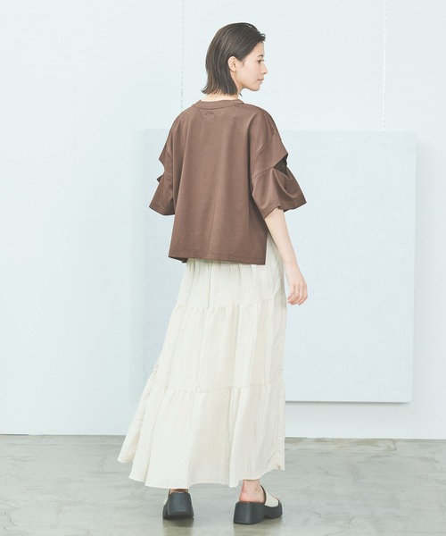 LAKOLE(ラコレ)の「サテンワッシャーティアードスカート / 499552(スカート・レディース・ブラック/ブラウン/アイボリー/マスタード・FREE)」の7枚目の写真
