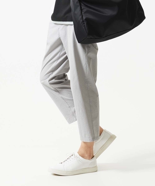 MK MICHEL KLEIN HOMME （エムケーミッシェルクランオム）の「【洗える / クロップド丈】サッカーストライプ パンツ（その他パンツ・メンズ・ブラック/ボルドー/グレー/アイボリー・44/46/50/48）」の4枚目の写真